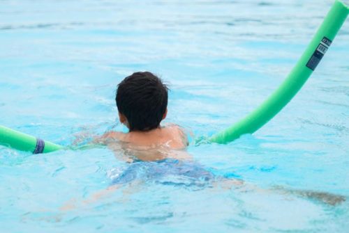 Verbesserung für Schwimmunterricht? AfD sieht Finanzlücke