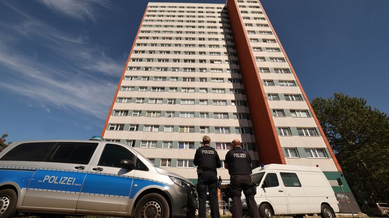 Polizei stoppt Mann mit Messer durch Schüsse